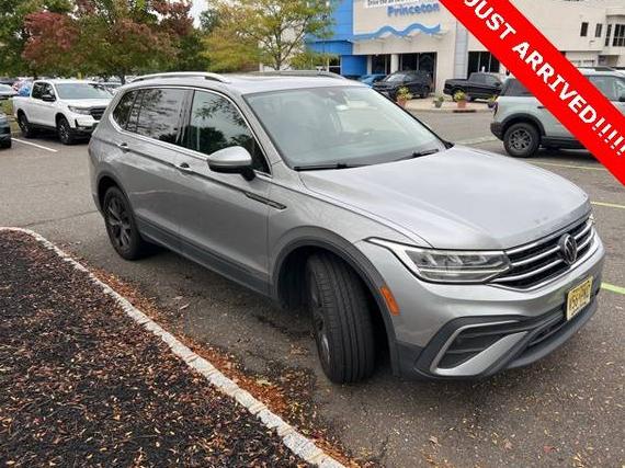 VOLKSWAGEN TIGUAN 4MOTION 2022 3VV2B7AXXNM015814 image